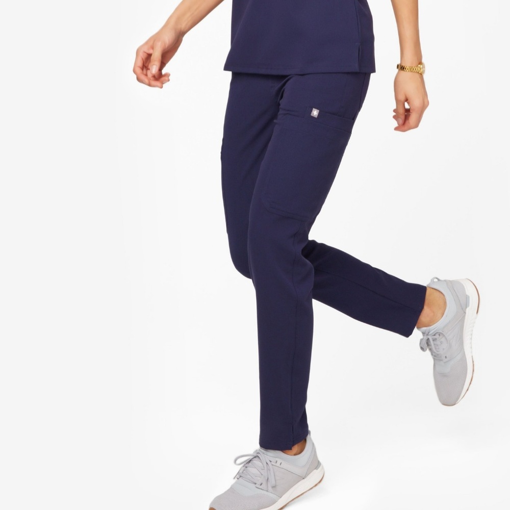 FIGS Yola Women's Skinny Scrub Pants in Navy